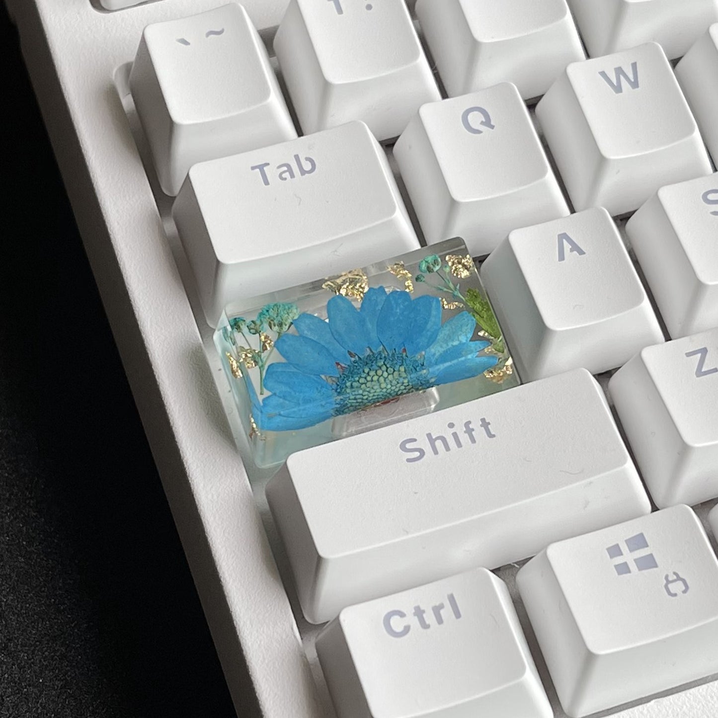 Custom Blue Flower Resin Keycaps