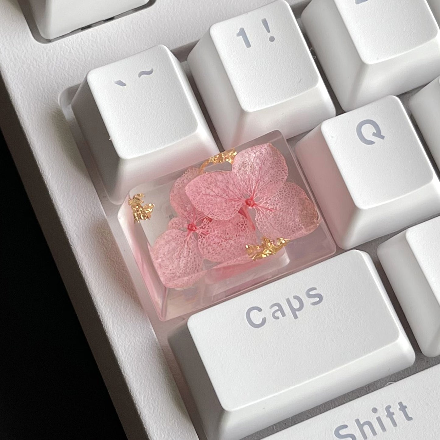 Custom Pink Flower Resin Keycaps