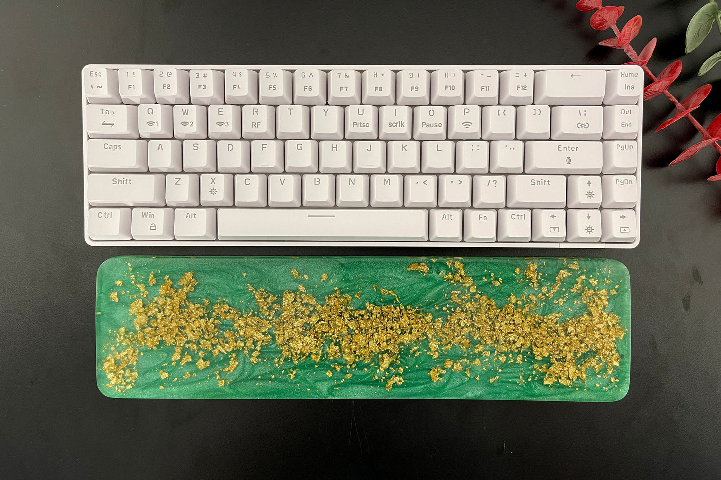 Resin wrist rest, keyboard wrist rest, tkl wrist rest, mouse wrist rest, gifts for him, gift for her, christmas gift for Mechanical keyboard