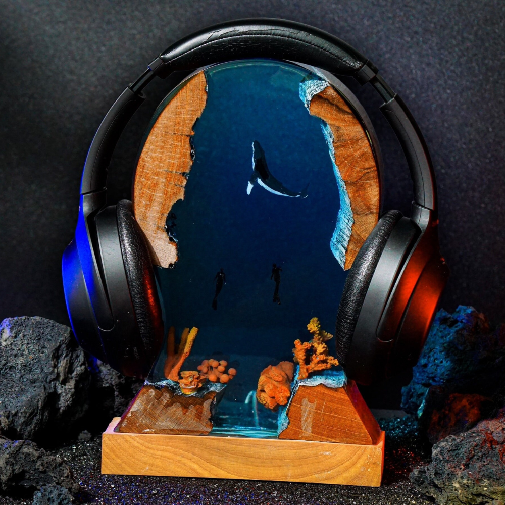 Whale and Divers Headphone Stand, Office Decor, Headset Holder, Resin Art Lamp