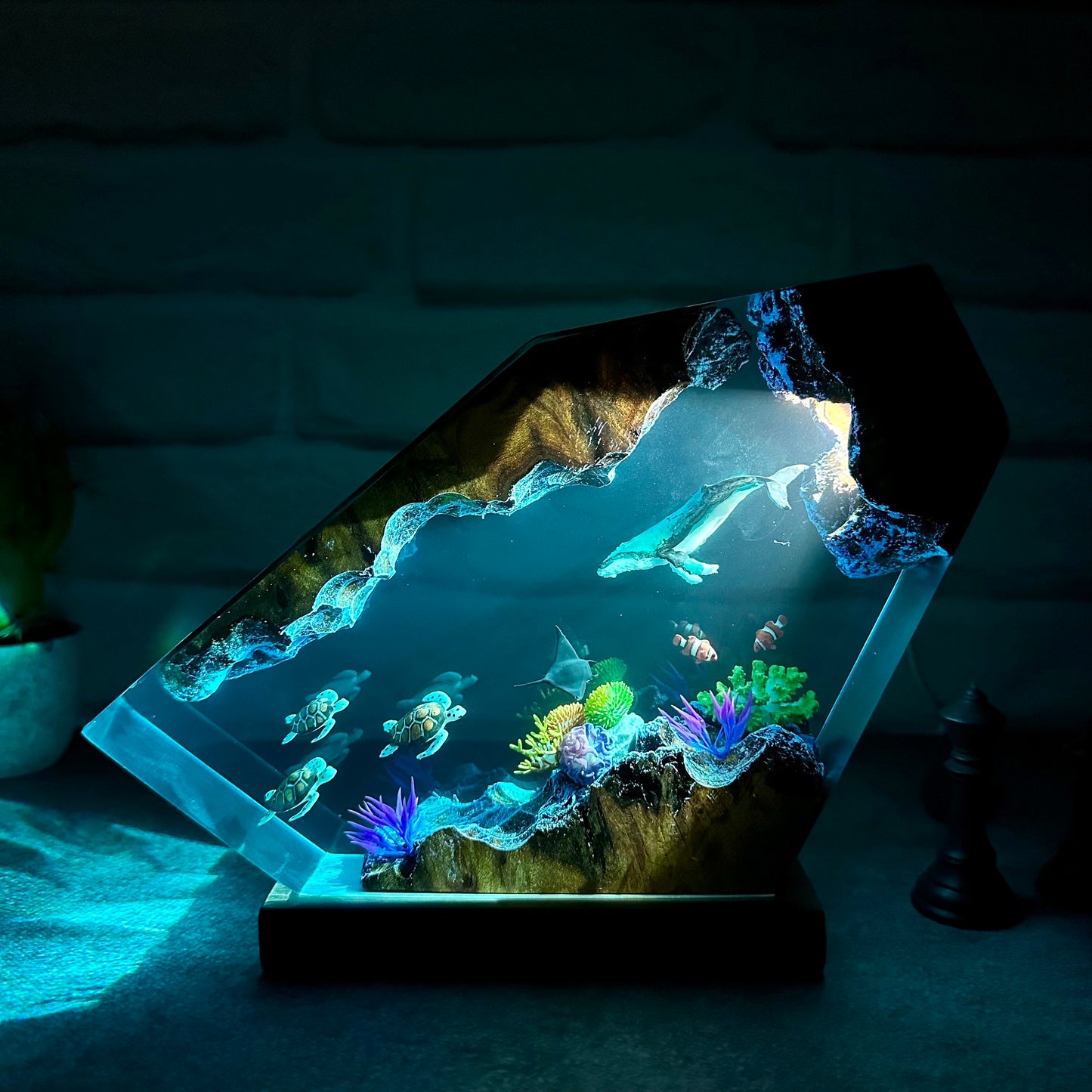 Giant Humpback Whale resin lamp, turtles resin night light, table set up decor, room decor