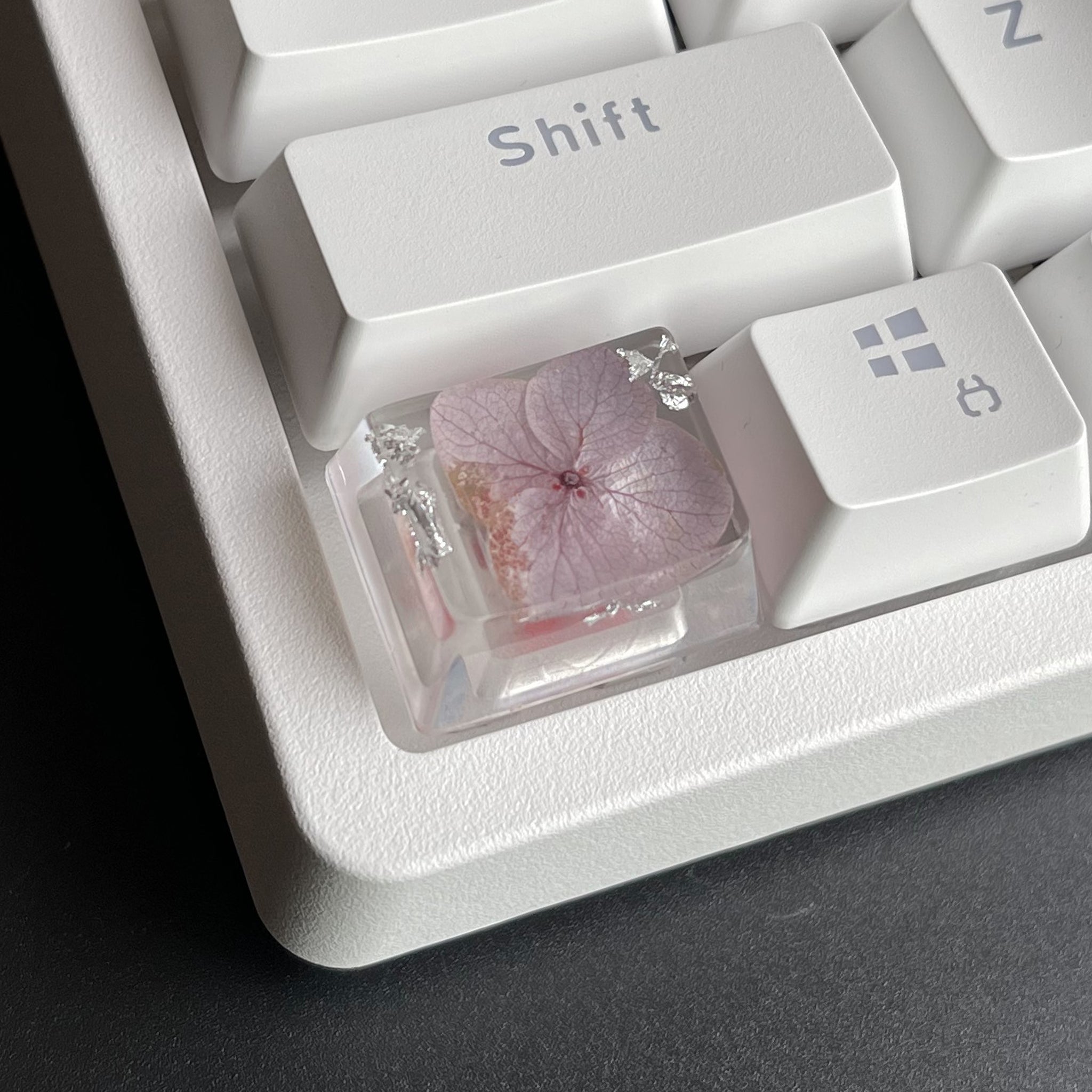 Custom White Purple Flower Resin Keycaps