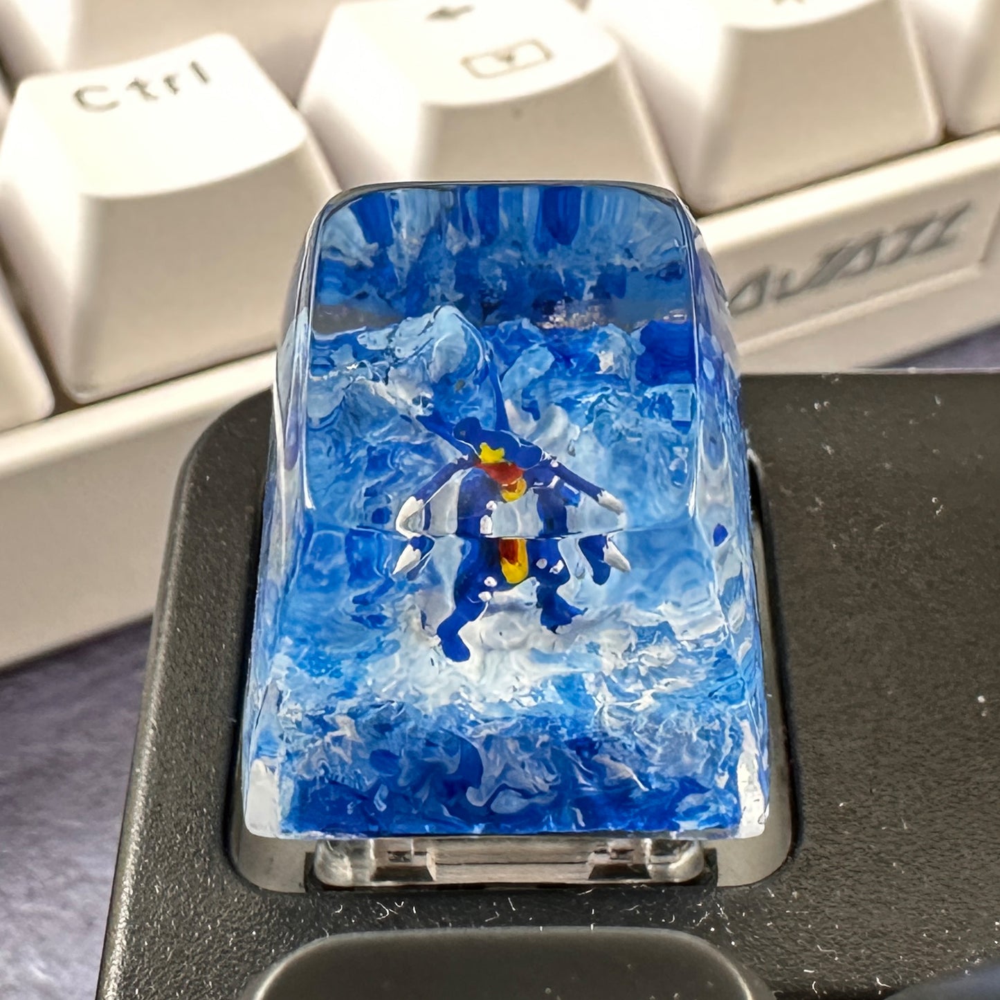 PKM GAR ESC Keycap - Handmade Resin Craft