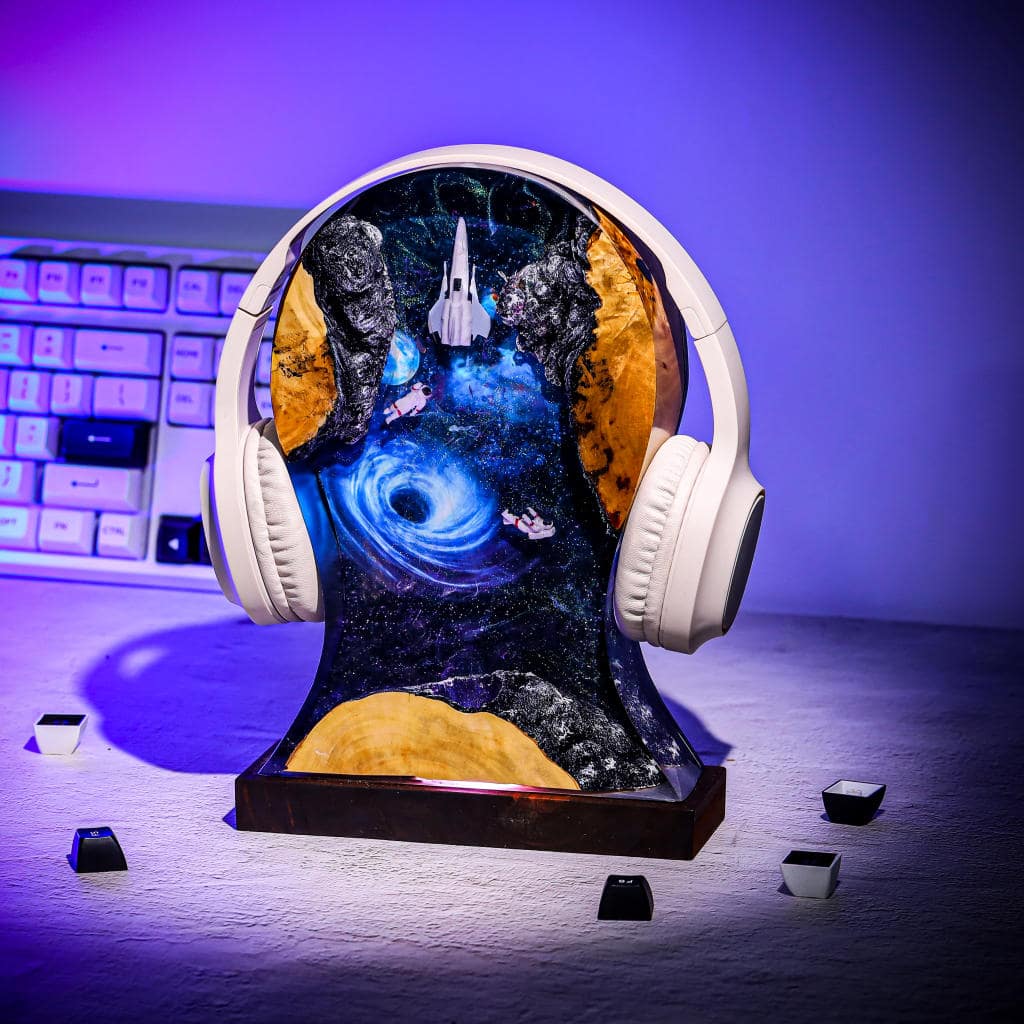 Black Hole Astronaut Headphone Stand