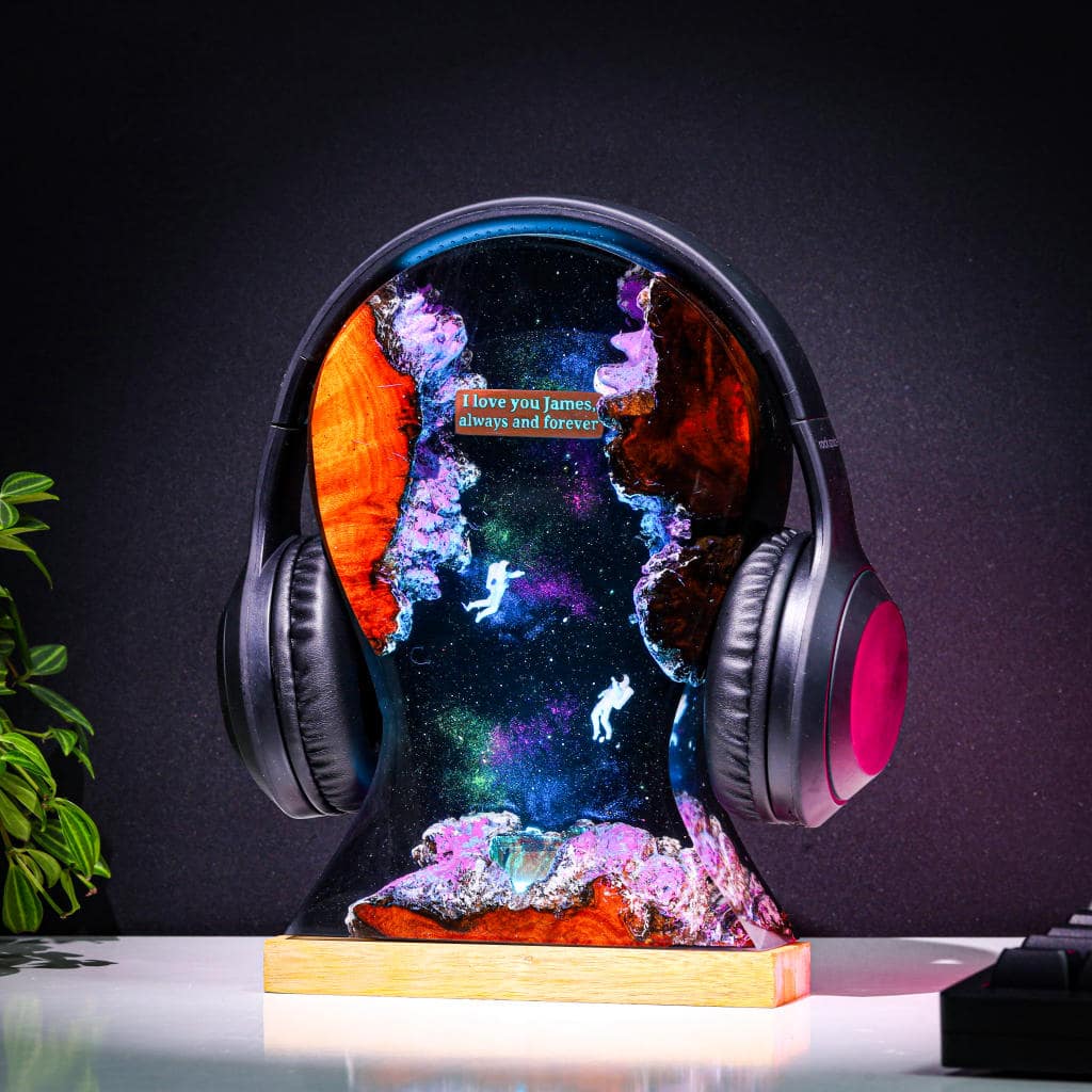 Galaxy Astronaut Headphone Stand
