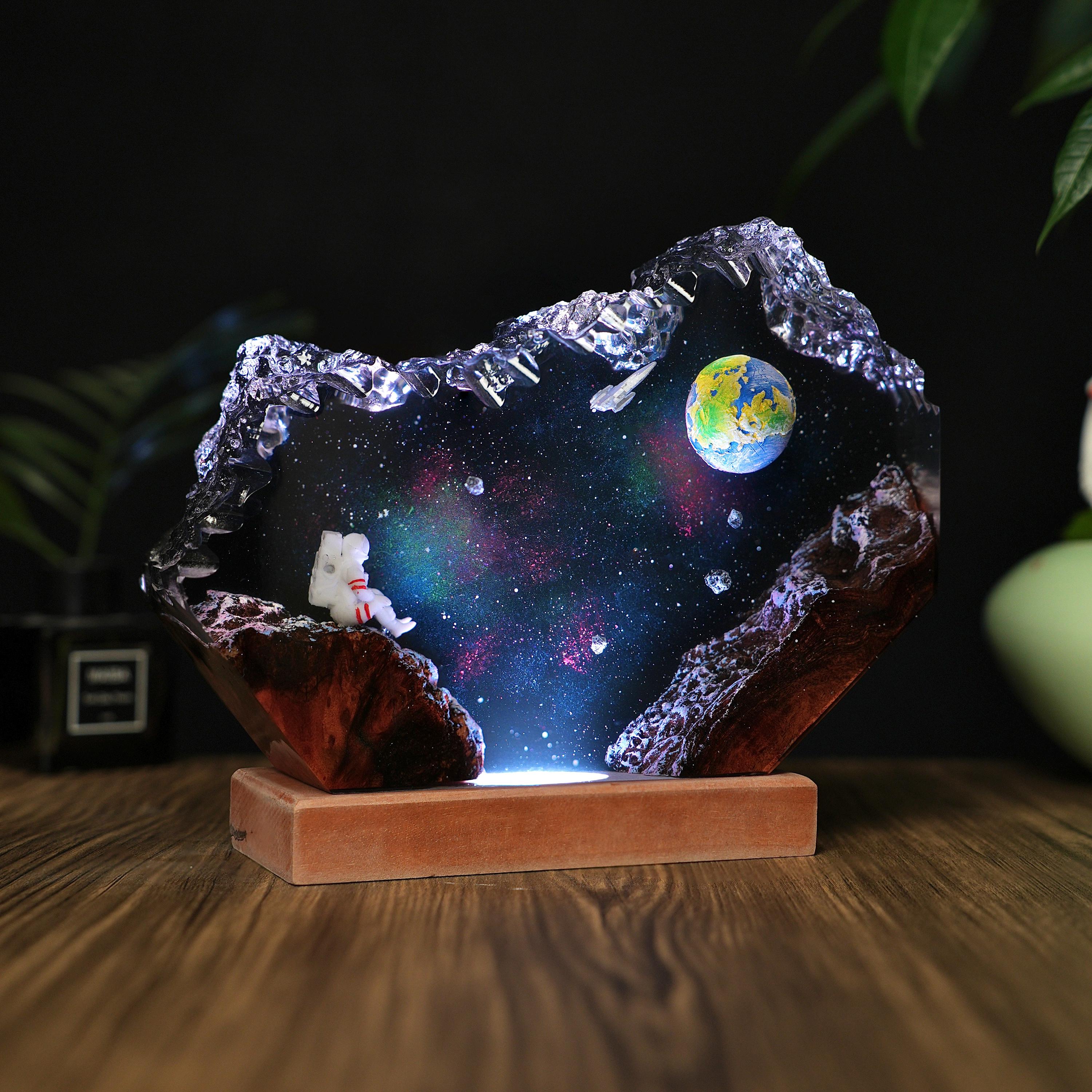 Astronaut Cave Galaxy Lamp