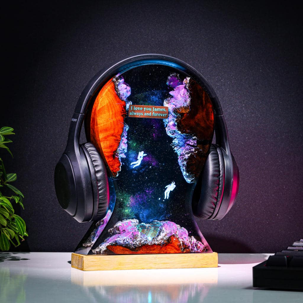 Galaxy Astronaut Headphone Stand