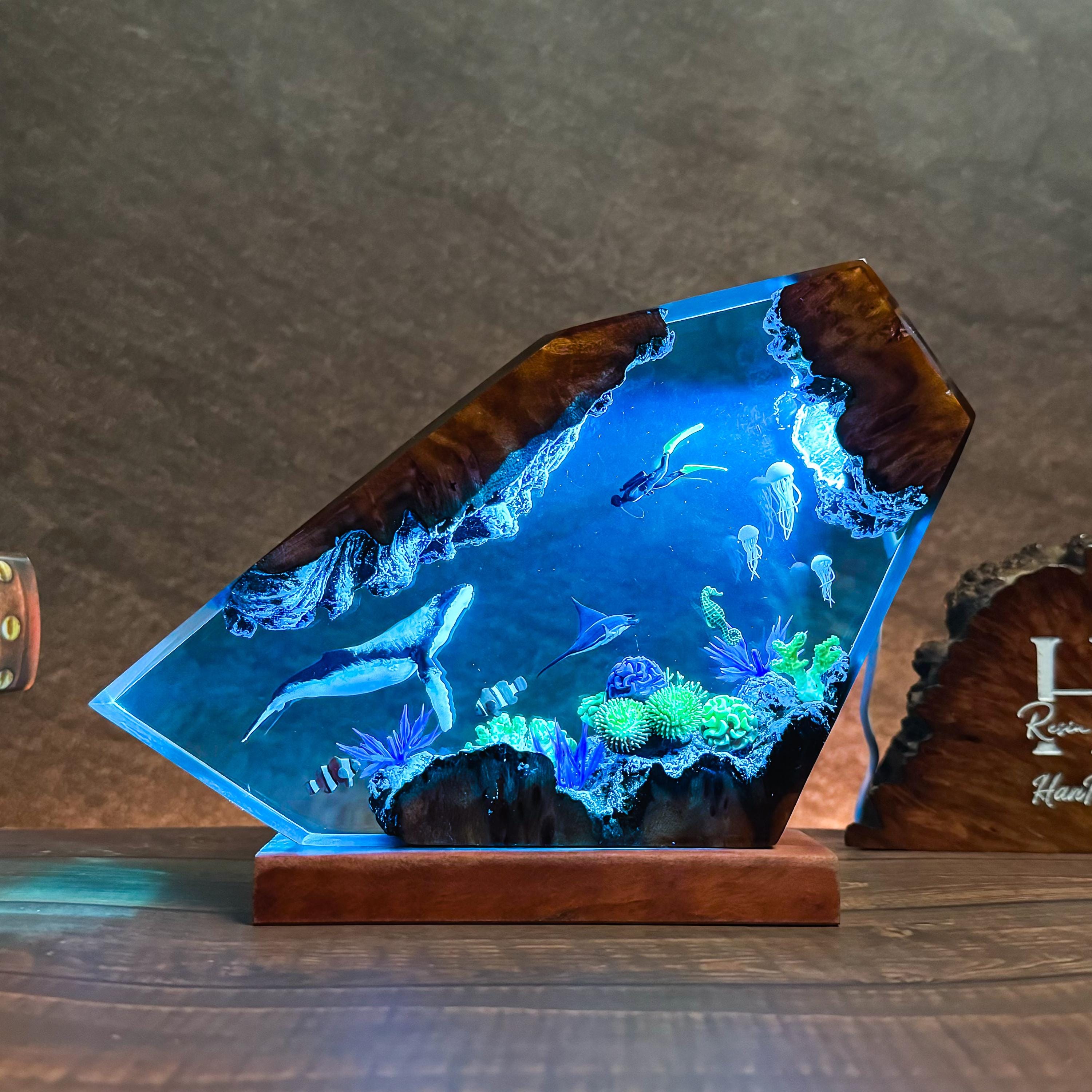 Humpback Whale & Coral Reef Diamond Lamp