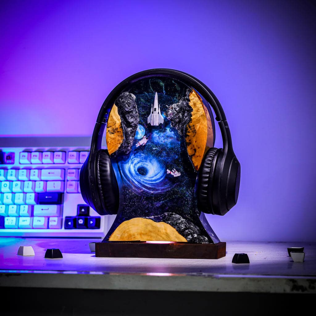 Black Hole Astronaut Headphone Stand