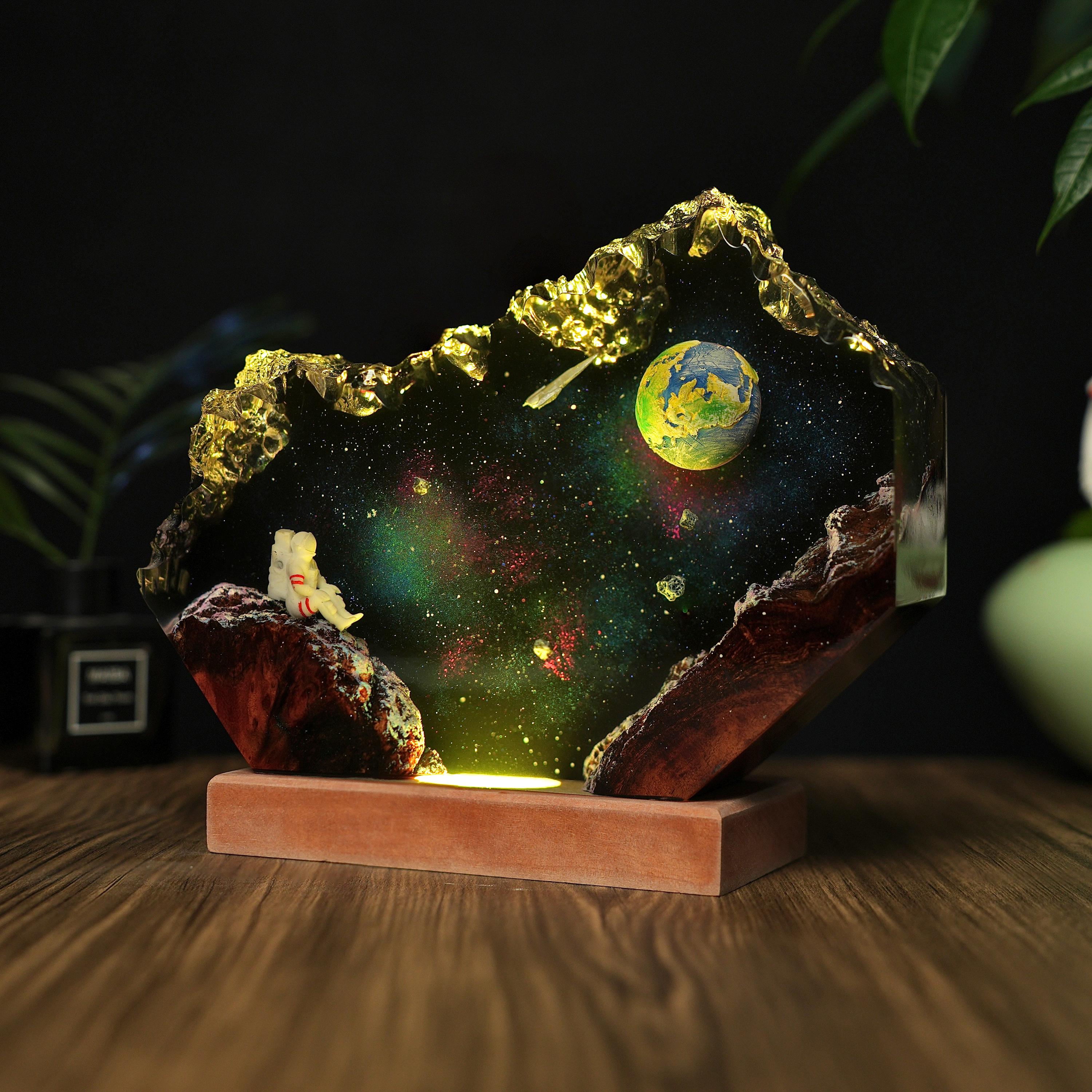 Astronaut Cave Galaxy Lamp