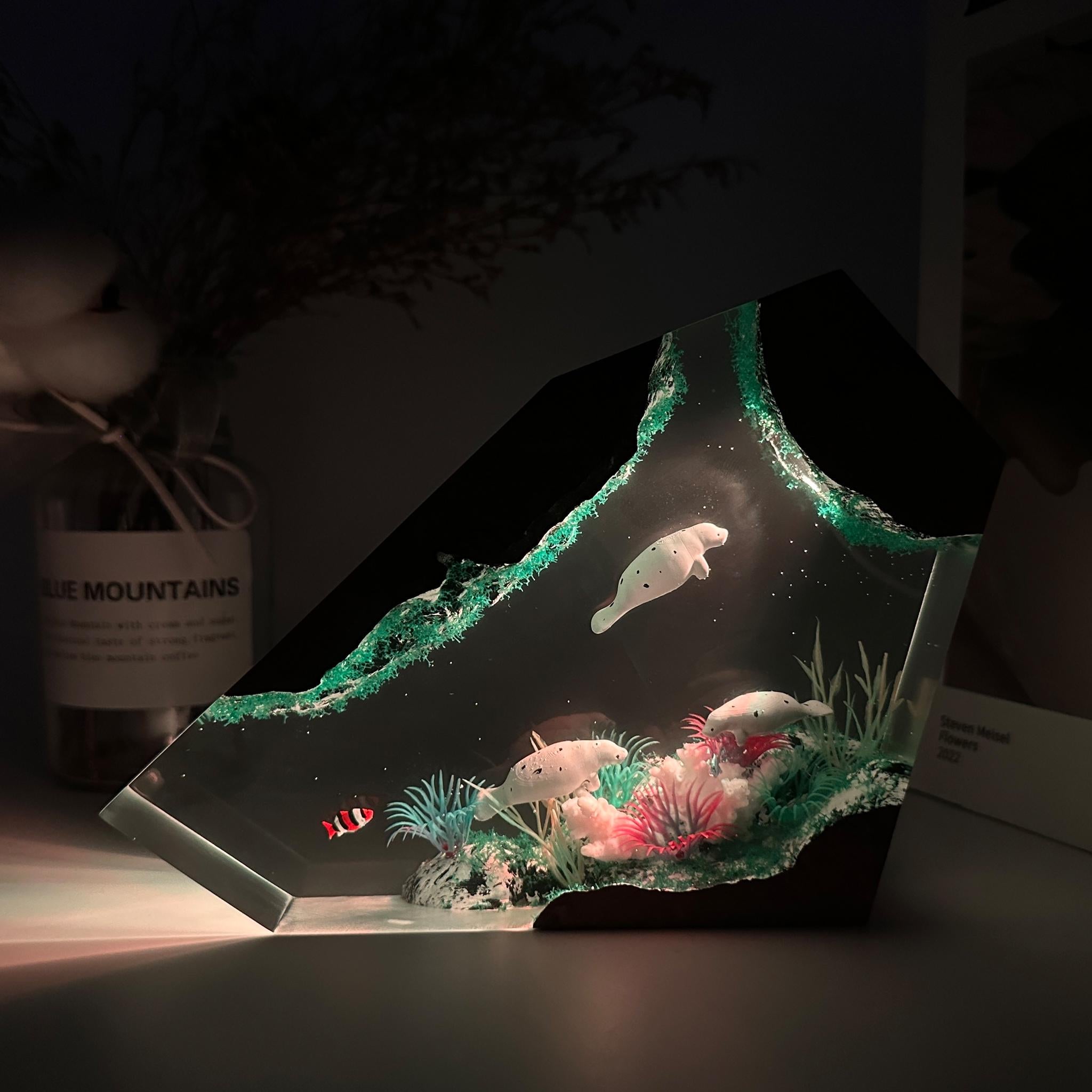 Beluga Whale Cave Resin Lamp