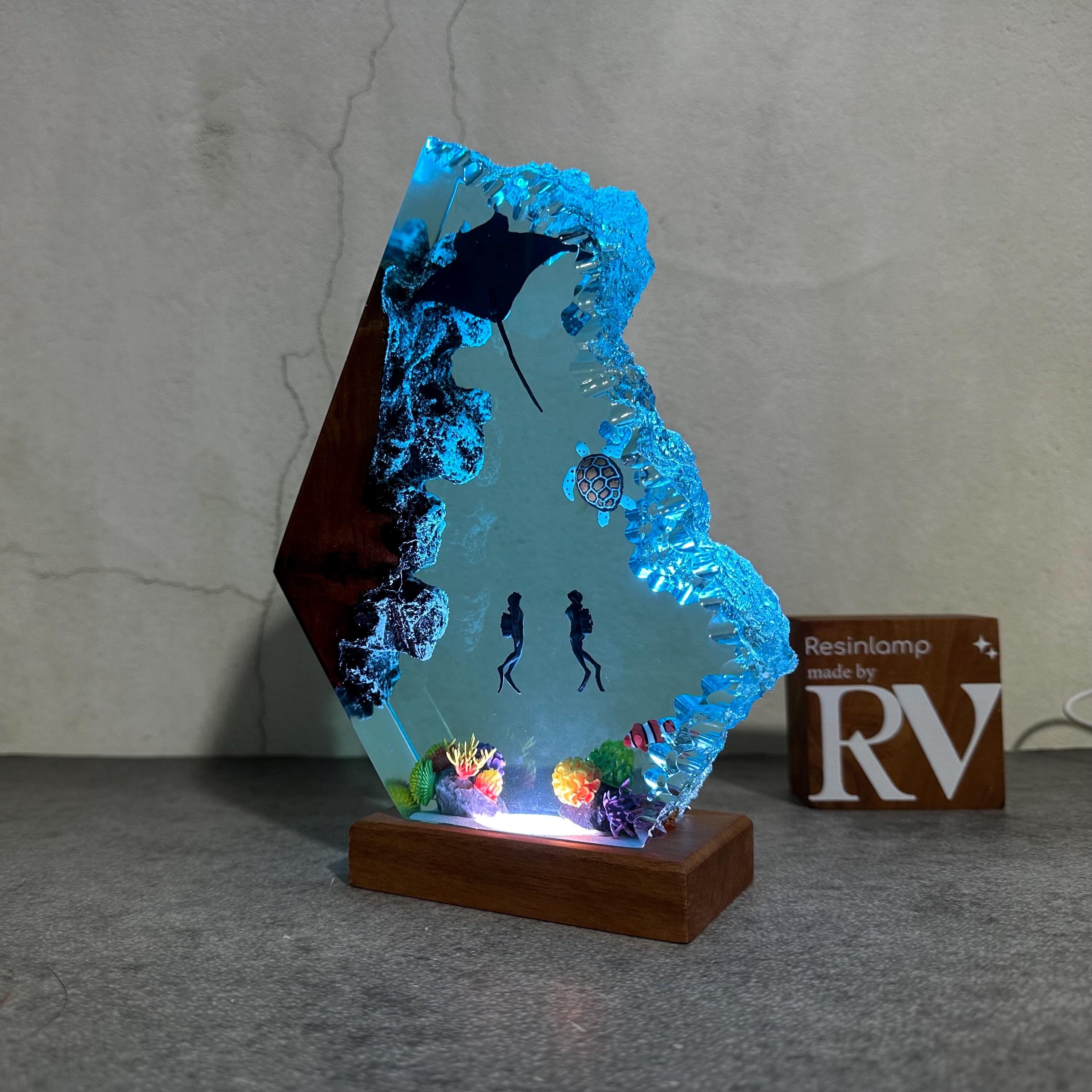 Manta Ray & Diver Encounter Resin Lamp