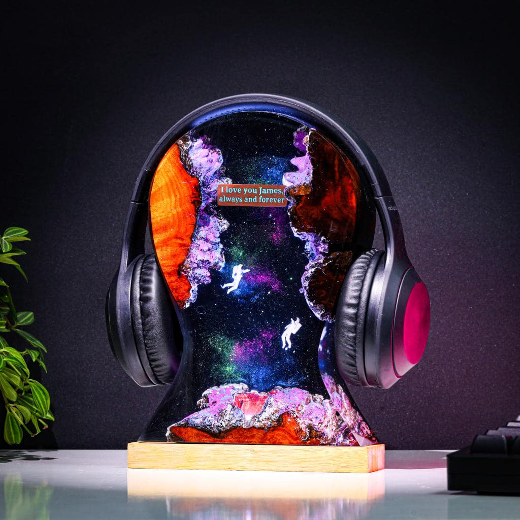 Galaxy Astronaut Headphone Stand