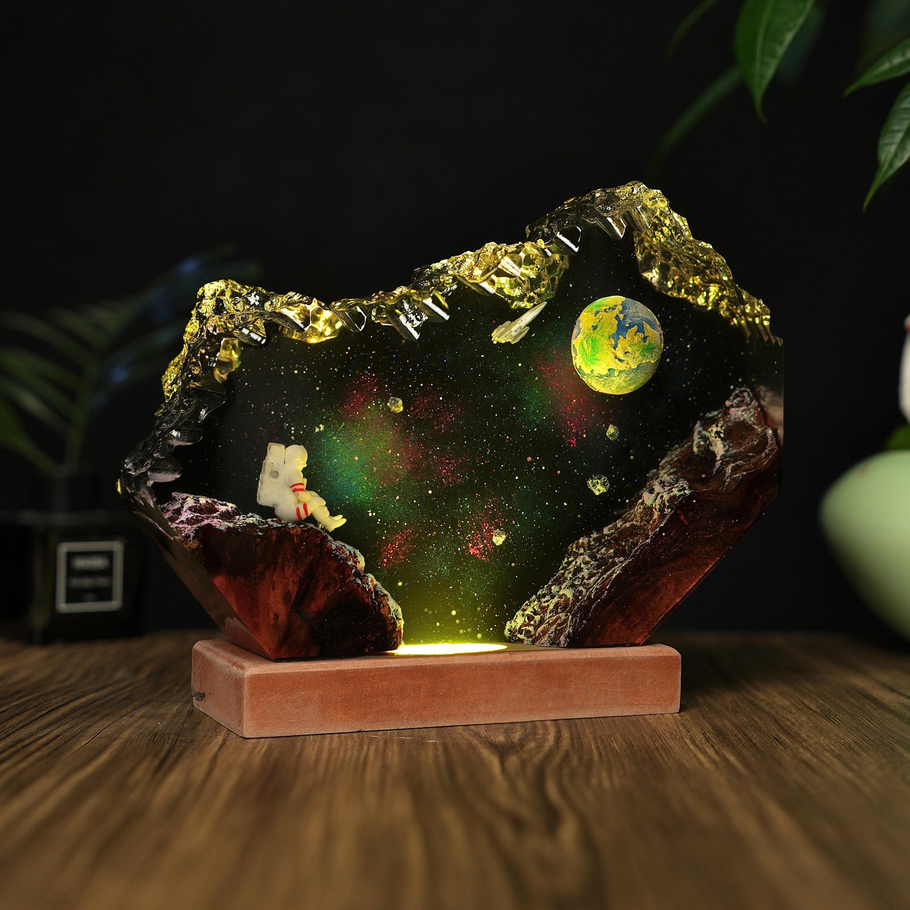 Astronaut Cave Galaxy Lamp