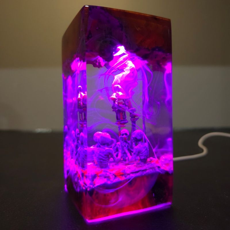 BB Handmade Resin Lamp