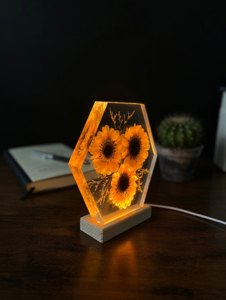 Plastic sunflower lamp with 3 flowers