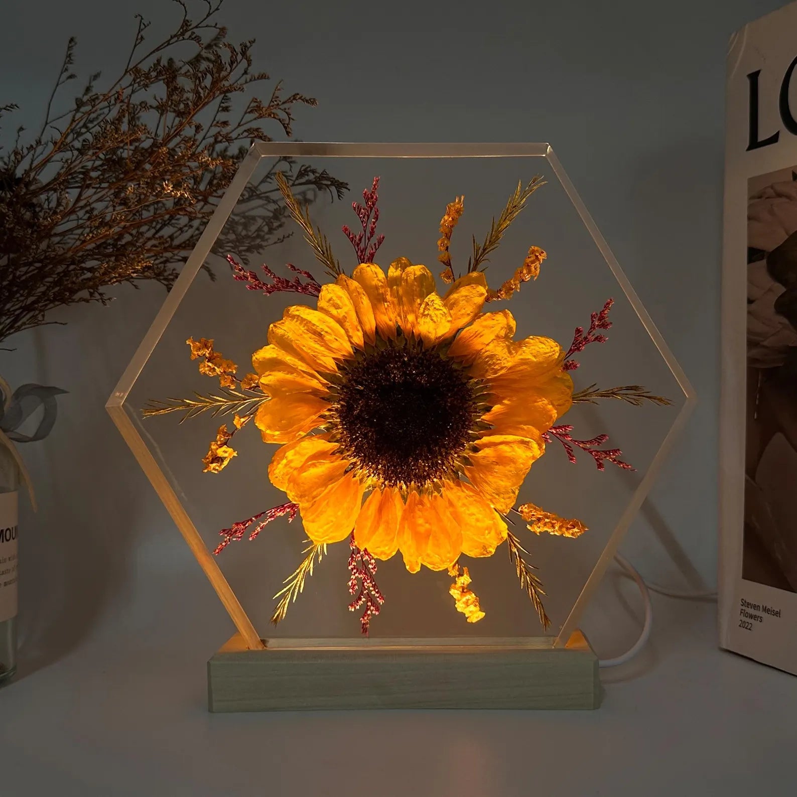 Sunflower Wildfield Resin Lamp