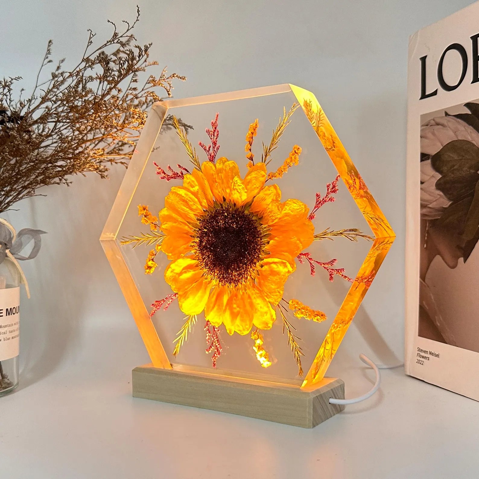 Sunflower Wildfield Resin Lamp