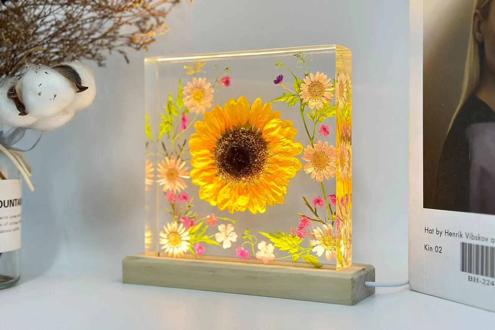 Sunflower Garden Resin Lamp