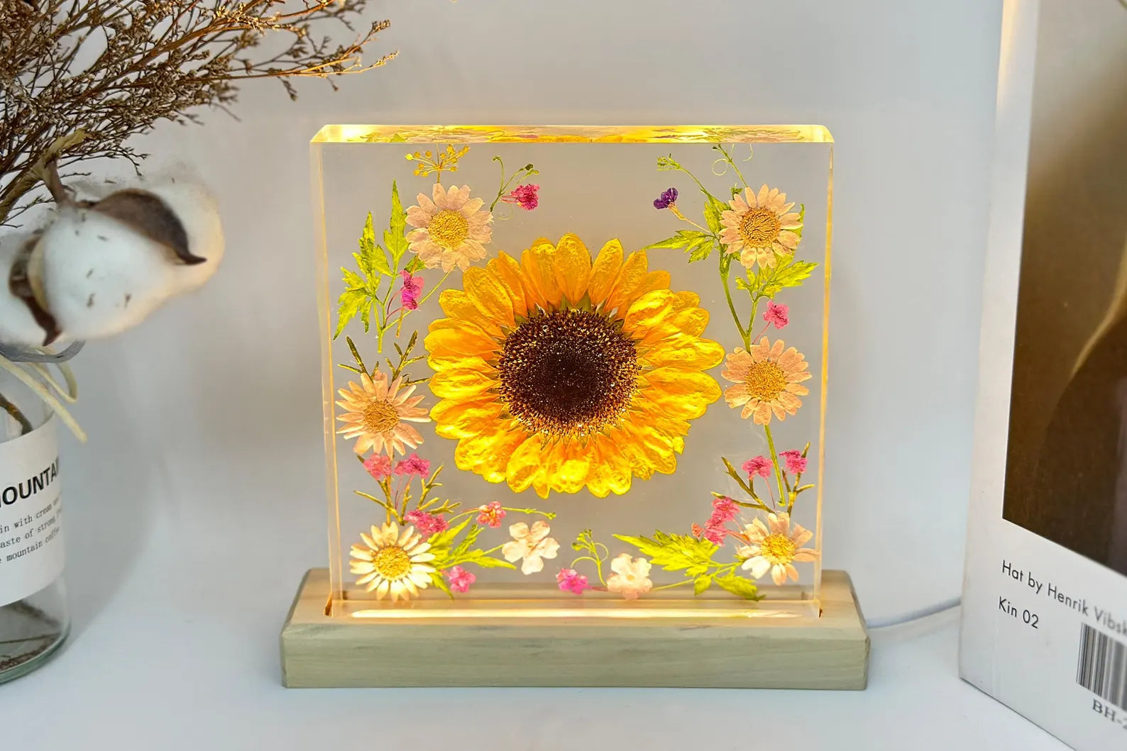 Sunflower Garden Resin Lamp