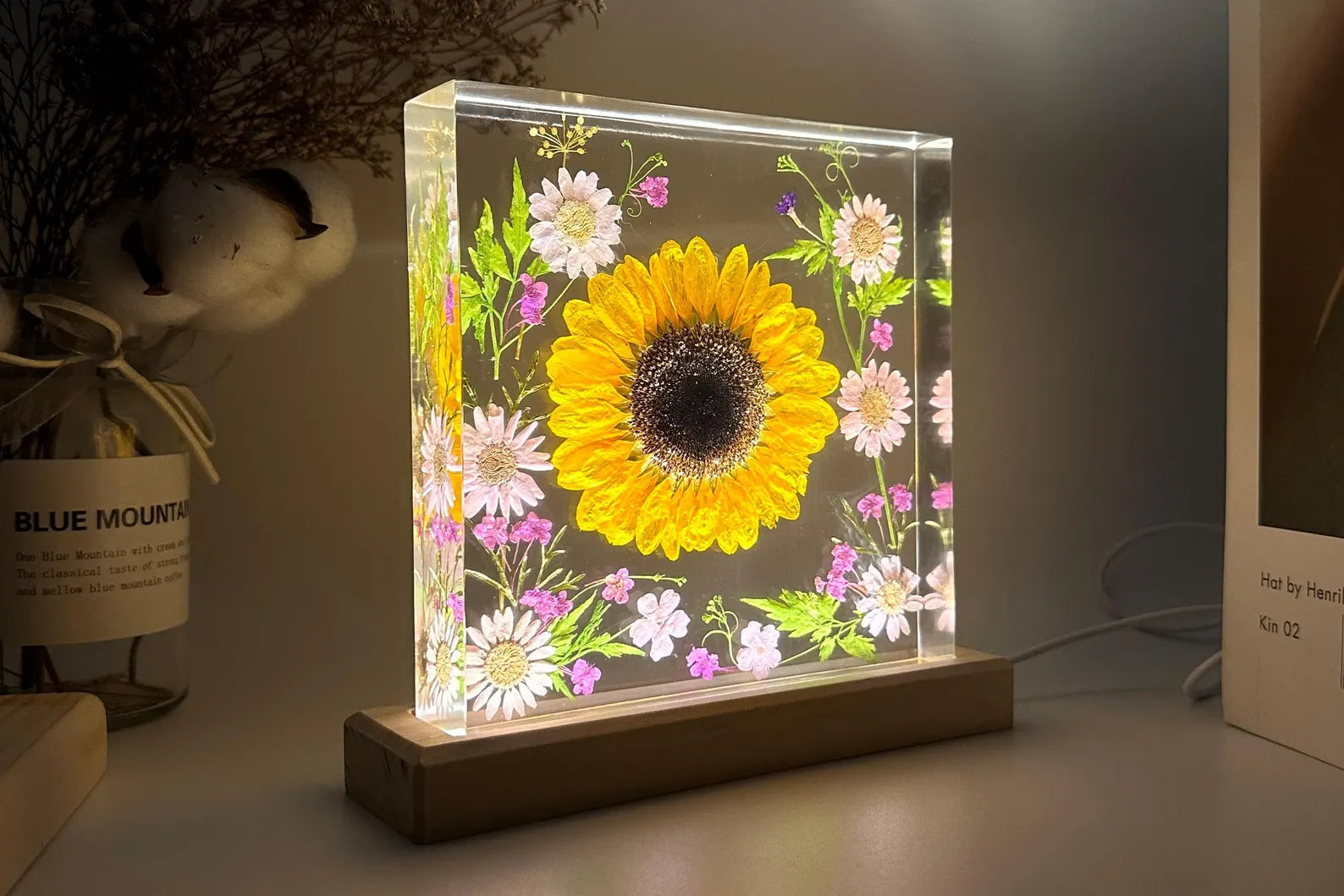 Sunflower Garden Resin Lamp