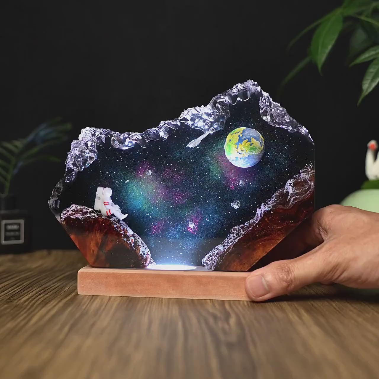 Astronaut Cave Galaxy Lamp