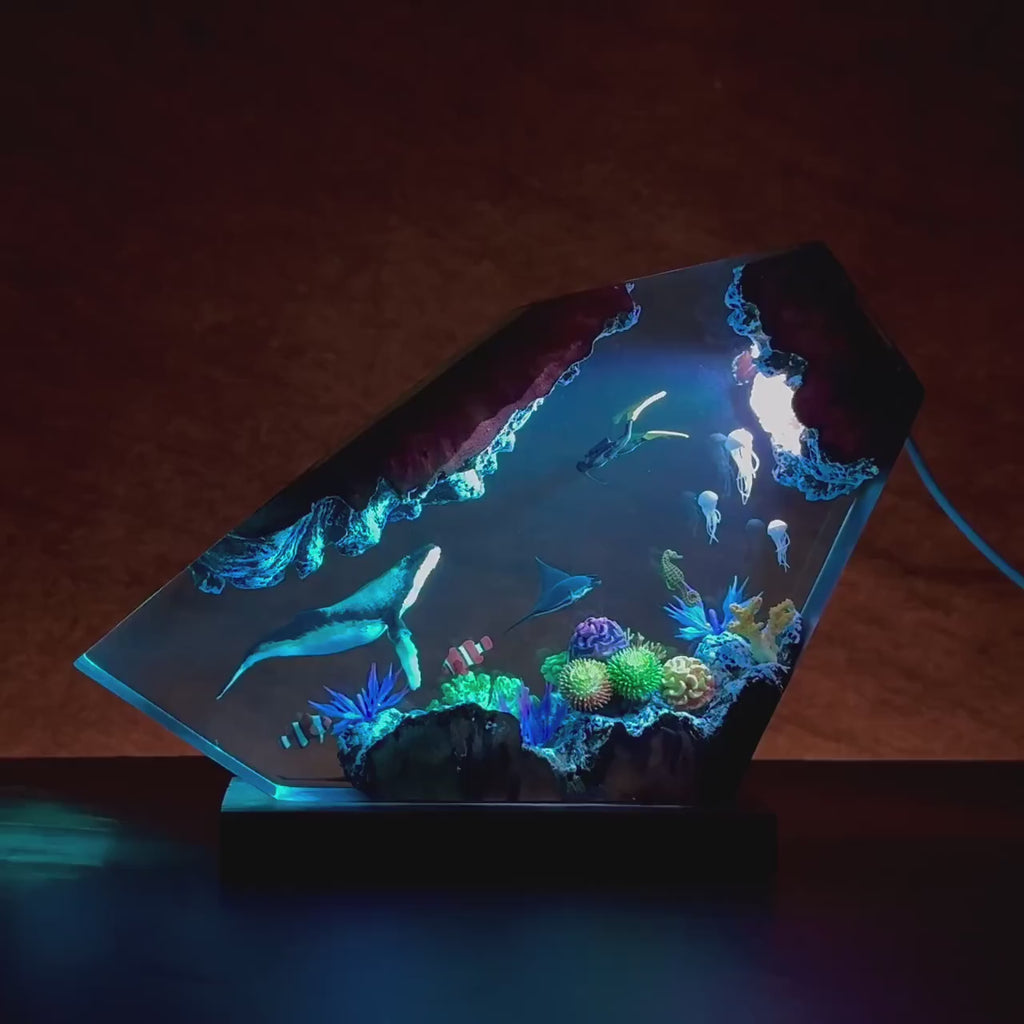 Humpback Whale & Coral Reef Diamond Lamp